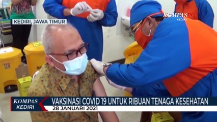 Ribuan Tenaga Kesehatan Mulai Mendapatkan Vaksin Covid-19