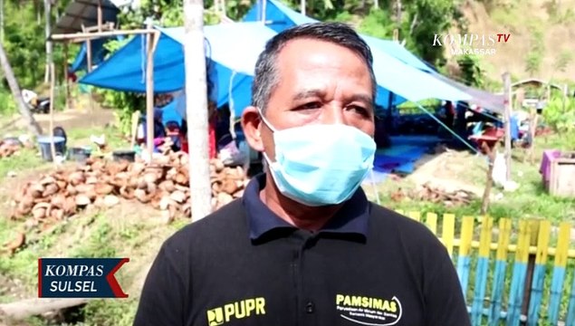 Korban Gempa Mamuju Krisis Air Bersih, Ini Reaksi Personil Brimob Polda Sulsel