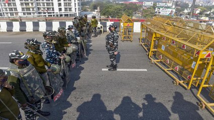 Download Video: Paramilitary forces and PAC deployed at Gazipur border