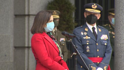 Robles agradece a Villarroya su "generosidad y entrega"