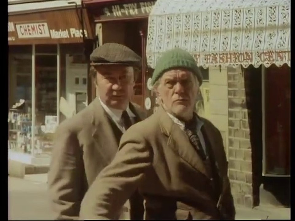 Last Of The Summer Wine - 'Bandit From Stoke on Trent'. Bill Owen • Peter Sallis • Brian Wilde • Kathy Staff