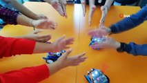 Çocukların tasarladığı “Erik Dalı” oynayan robotlara büyük ilgi