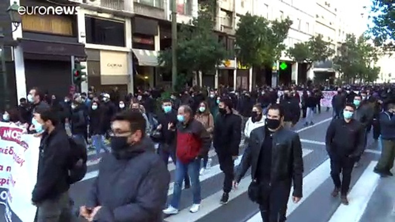 Tausende protestieren in Griechenland gegen Campus-Polizei und Exmatrikulation von Langzeitstudenten