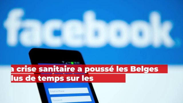 Les Belges passent toujours plus de temps sur les réseaux sociaux