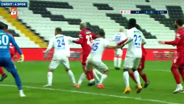 Le sens du but parfait de Cyle Larin avec Besiktas