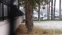Erzincan Adalet Sarayı'nın bahçesine bırakılan şüpheli paket, fünyeyle patlatılarak imha edildi