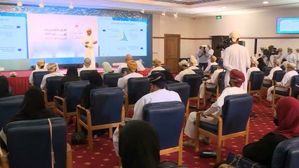 إستراتيجية لدعم سوق العمل العماني تحت شعار "التوطين يعزز الاستثمار"