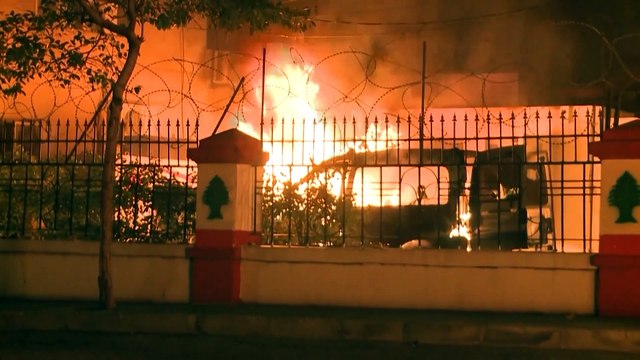 В ливанском Триполи не прекращаются беспорядки