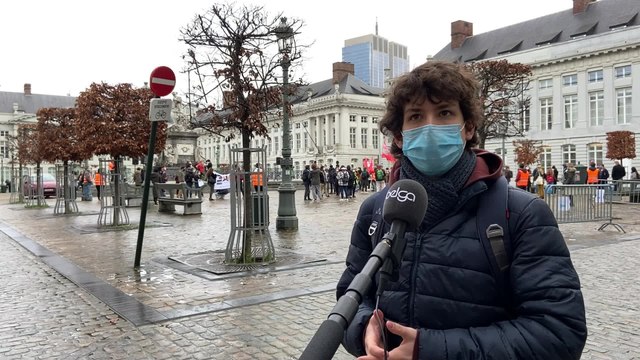 Manifestation des étudiants du COMAC pour demander le repport des crédits (Octave Daube)