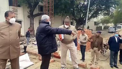 कार्यों में लापरवाही पर आयुक्त ने लगाई फटकार