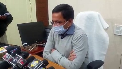 वायरल हो रहे बुजुर्गो के वीडियो पर अपर आयुक्त की सफाई, भिखारियों को रेन बसेरा ले जा रही थी गाड़ी