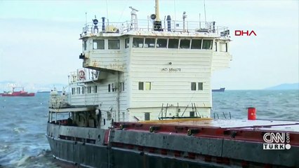 SON DAKİKA: Zeytinburnu'nda gemi kıyıya sürüklendi