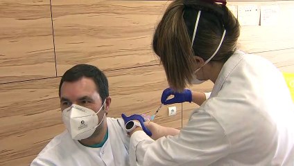 La EMA recomienda autorizar la vacuna de AstraZeneca