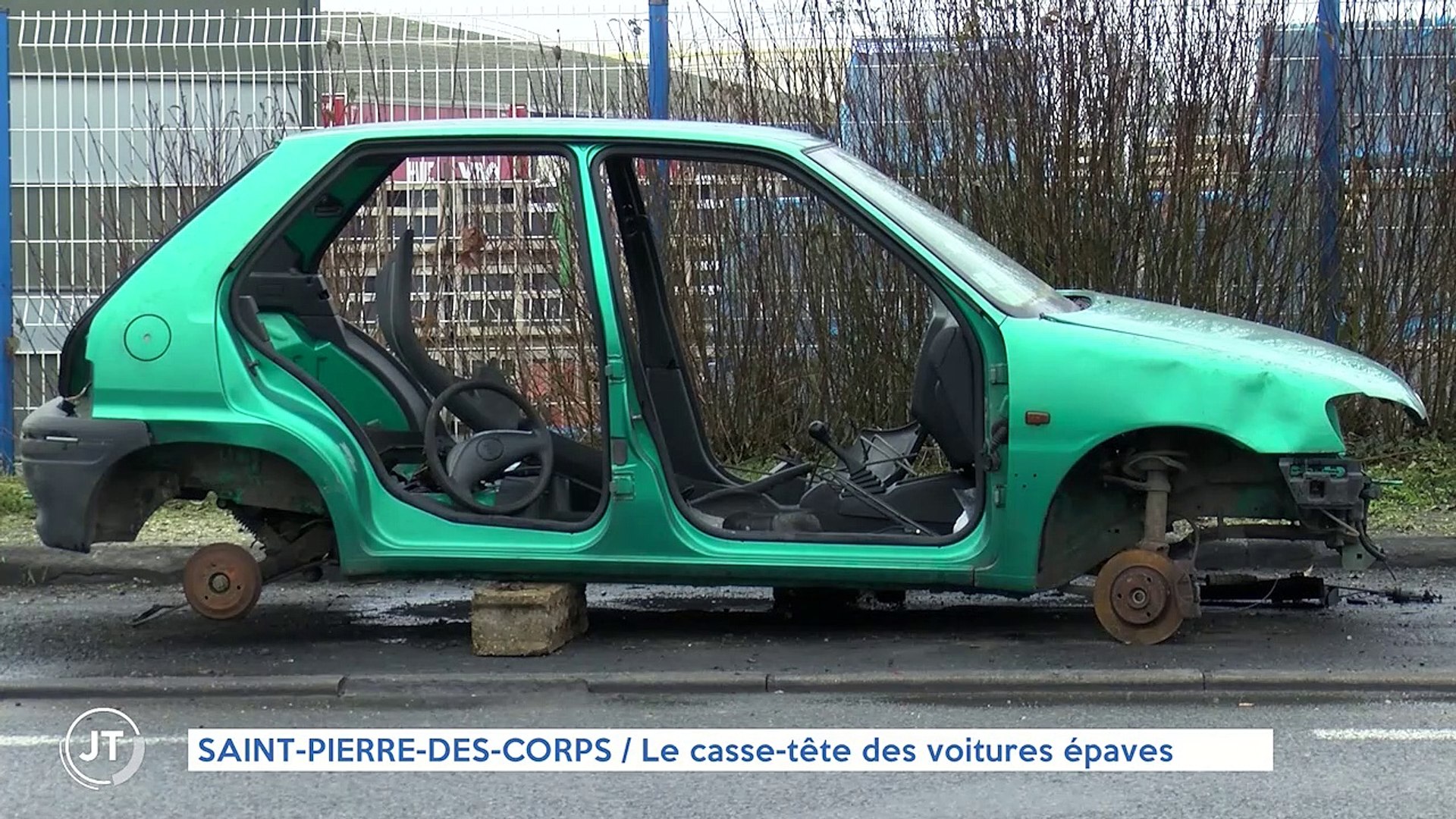 SAINT-PIERRE-DES CORPS / Le casse-tête des voitures épaves - Vidéo  Dailymotion