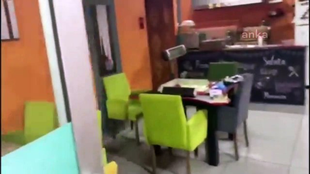 İstanbul Gaziosmanpaşa'da üst katı kafeterya, alt katı silah atölyesi olarak kullanılan bir iş yerine polis operasyon düzenlendi.