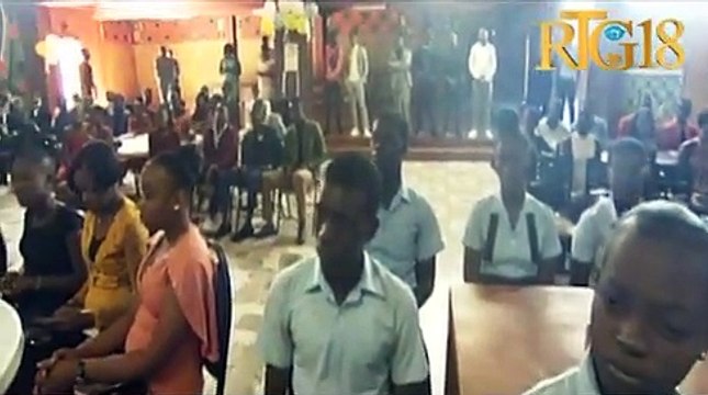 Elèv filo nan Lise Jean-Jacques Dessalines òganize yon aktivite pou selebre fèt Filozòf