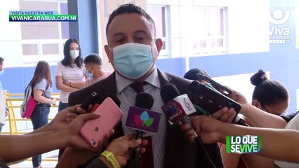 Aspirantes a la carrera de Economía realizan examen de admisión