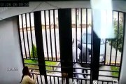 Comas: hombre que limpiaba su carro es asaltado en la puerta de su casa