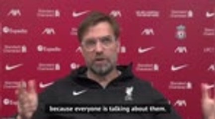 Télécharger la video: Clubs want crazy money! - Klopp on Liverpool's search for a defender