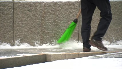 [날씨] 눈 그친 뒤 포근, 서쪽 초미세먼지↑...휴일 밤엔 비 / YTN