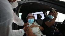 Comienza la vacunación de los mayores de 80 años en Manaos (Brasil)