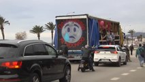 Poca distancia y un camión discoteca para protestar por el cierre de la hostelería en Baleares