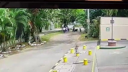 ATRACOS EN MOTO EN CALI