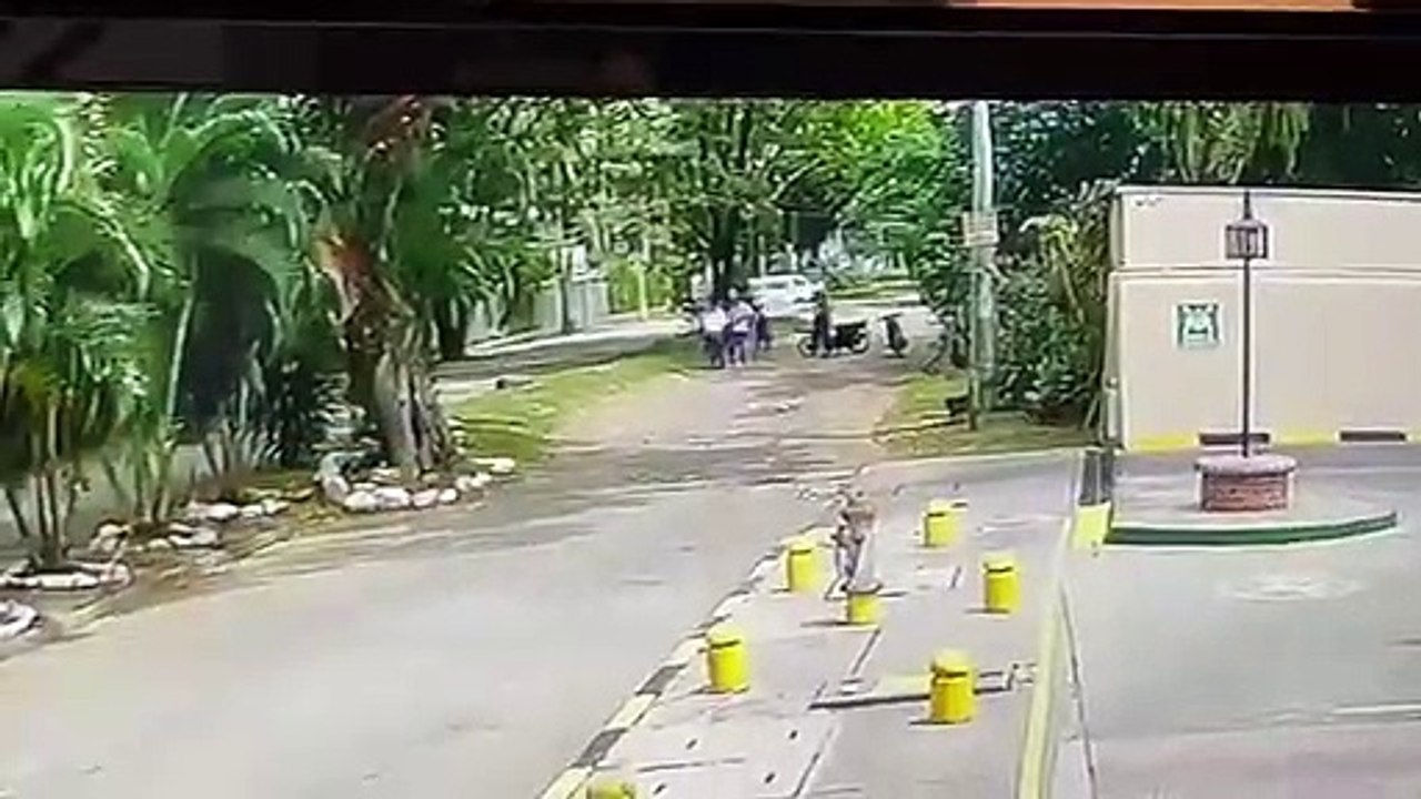 ATRACOS EN MOTO EN CALI