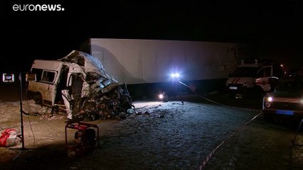 Colisão na Rússia faz 12 mortos