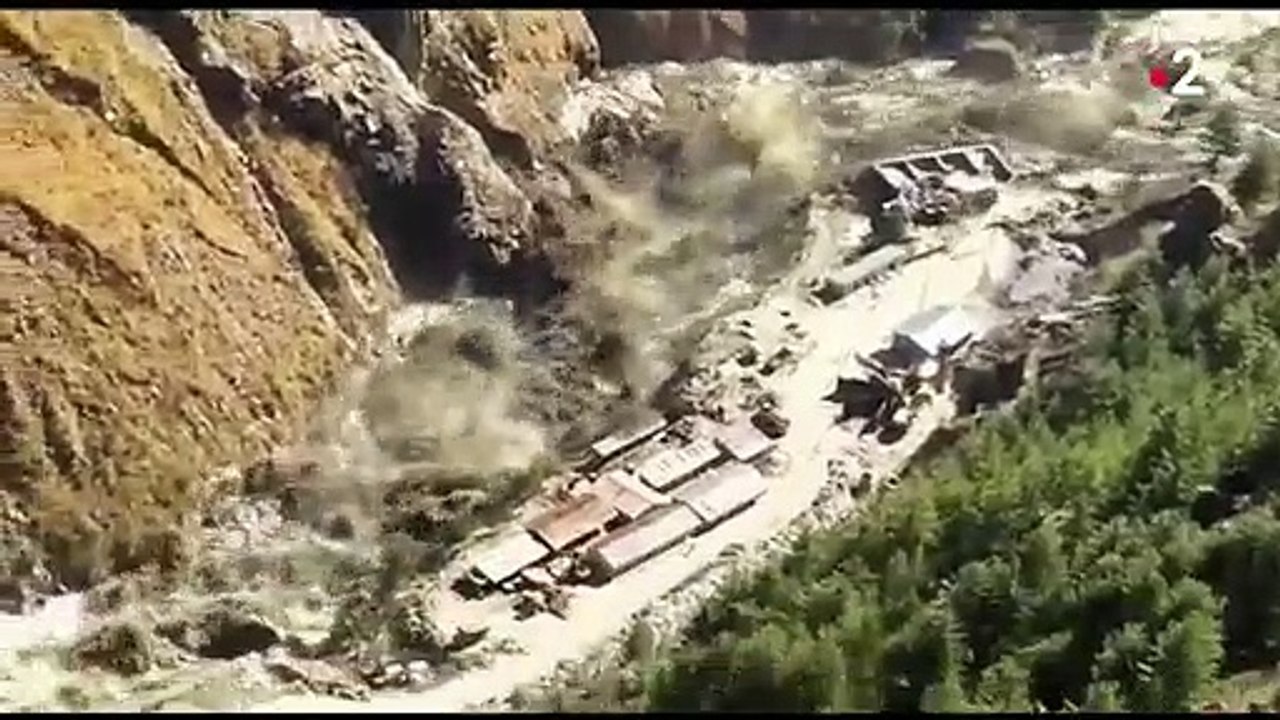 Inde : la rupture d’un glacier de l’Himalaya provoque une crue impressionnante