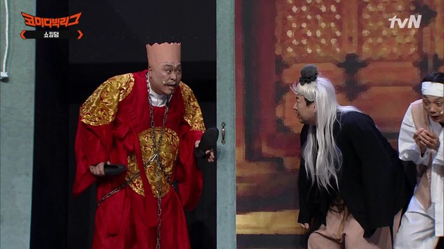 [#하이라이트#] 좀비 세계관 최강자 등장... 쇼킹덤 문세윤 왕 분장 몰아보기