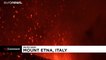 شاهد: "إتنا" أكثر البراكين الأوروبية نشاطا يثور مطلقا الحمم البركانية