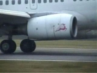 Arrivée du vol Tunisair Tu-4092 à Brest-Bretagne.