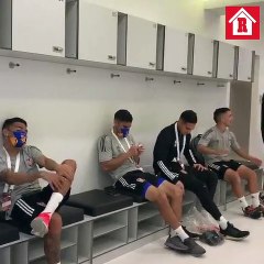 Tigres escucha a Intocable en los vestidores