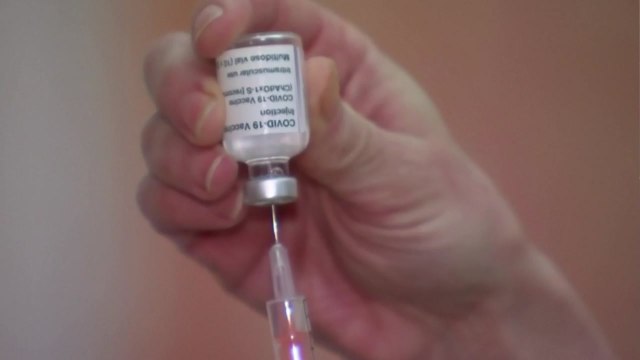 아스트라제네카는 젊은 층만?...고령층 효과 논란 / YTN