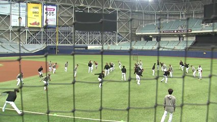 사상 첫 국내 전훈 돌입...'SSG 일렉트로스' 유력? / YTN