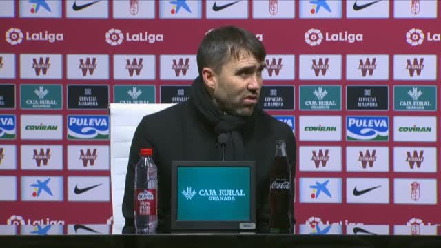 Coudet: Salimos a ser protagonistas, pero el rival nos achicó los espacios