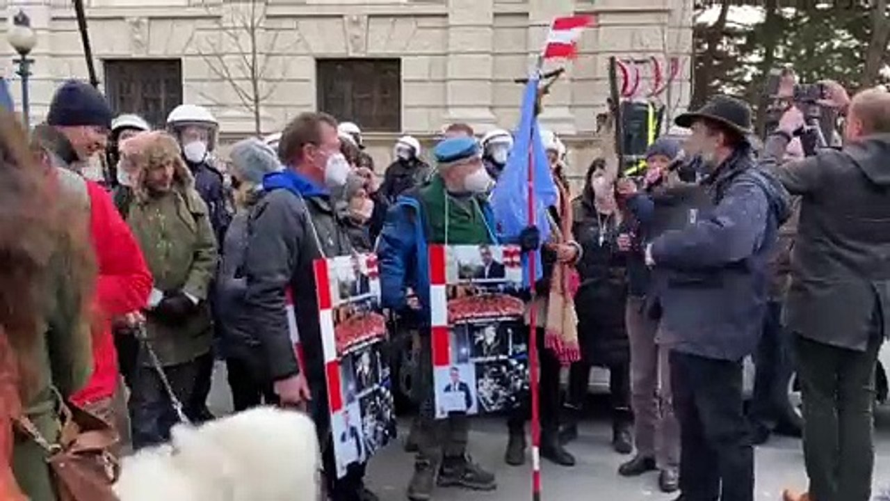 Si moltiplicano le proteste contro le misure anti-covid. In breve i Paesi europei  sulle barricate