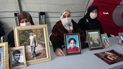 HDP Önündeki Ailelerden Çocuklarına 'Dönün' Çağrısı