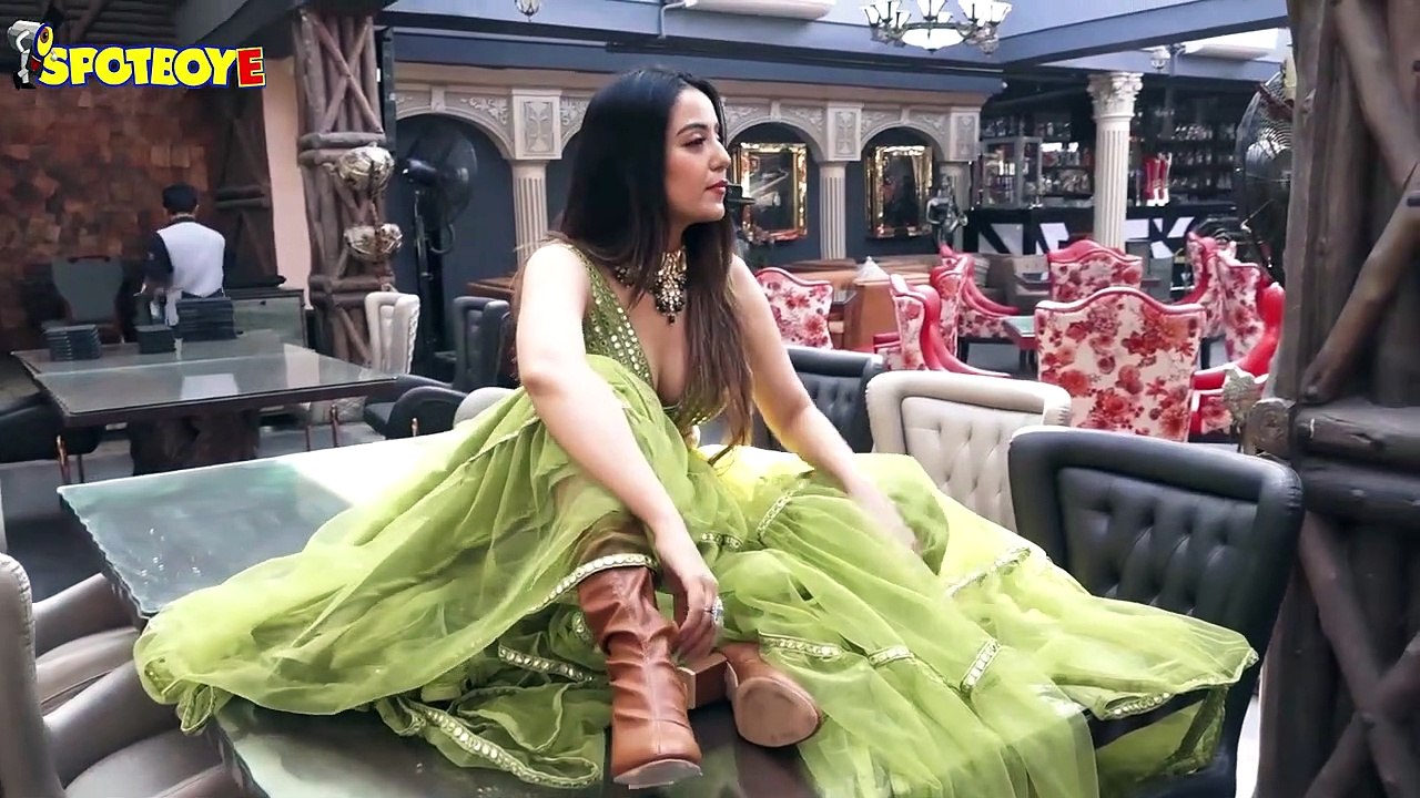 Srishty Rode’s glamorous photo shoot for wedding mantra magazine
