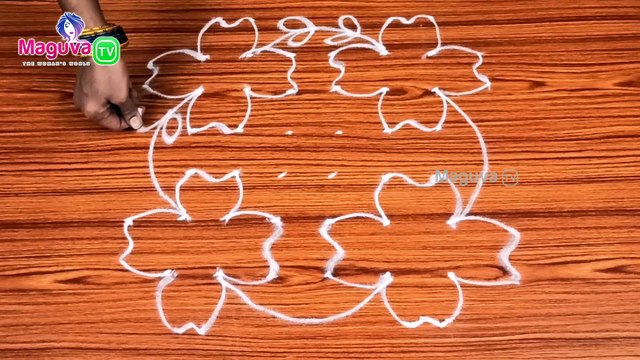 Simple Rangoli Designs with Dots | Kolam #44| 6x6 dots Easy Rangoli | Chukkala Muggulu | Maguva TV