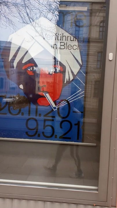 station 02 video mike