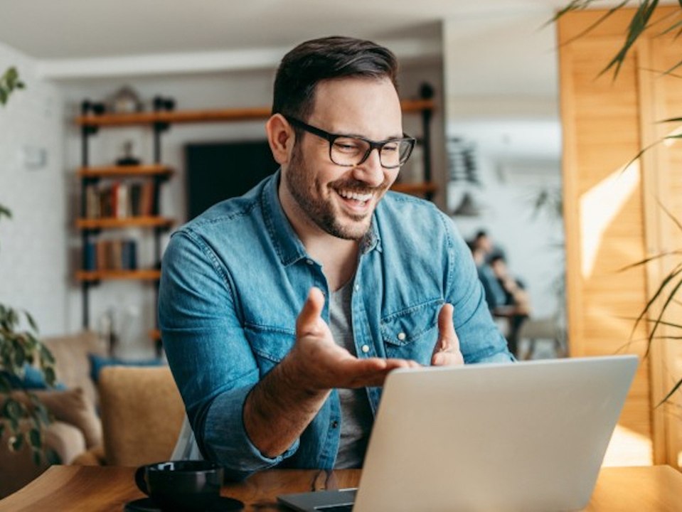 Gut aussehen im Videocall: Vermeide diese Fehler!