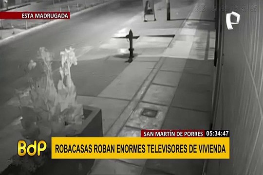 SMP: 'robacasas' se llevan enormes televisores de vivienda