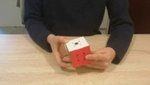 Seconde étape du rubik's cube 3X3X3 : la première couronne