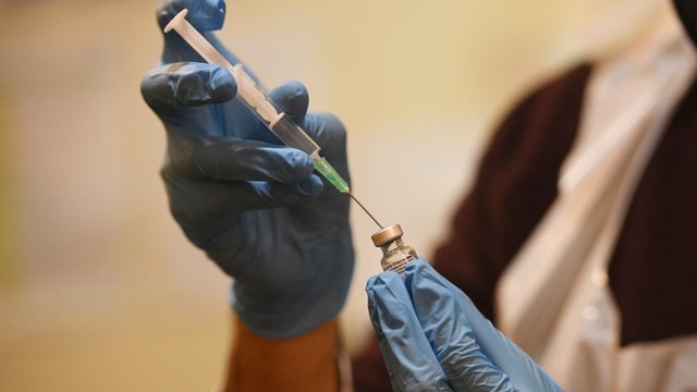 Primeras vacunas de Covax llegarían a Colombia el 15 de febrero