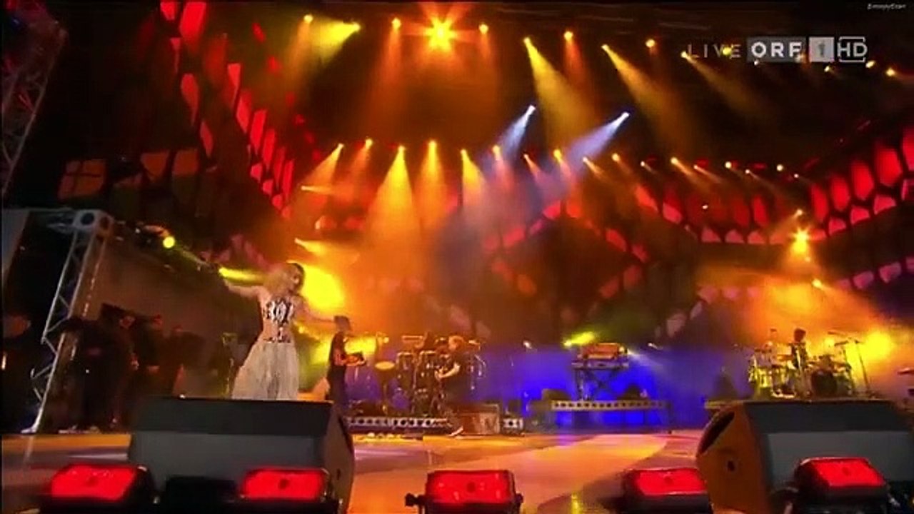 Shakira . Best Dance Break - فيديو Dailymotion