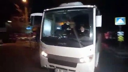 Gözaltına alınan Boğaziçili öğrenciler böyle götürüldü