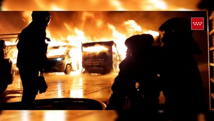 Controlado el incendio que tuvo varias explosiones en Alcalá de Henares