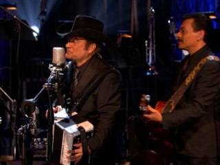 Los Tigres Del Norte - Contrabando Y Traición (En Directo Desde Los Angeles MTV Unplugged)